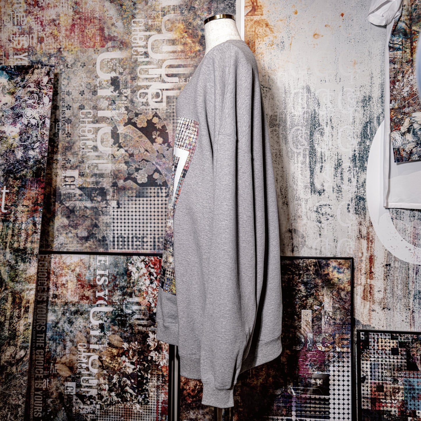 sweatshirt