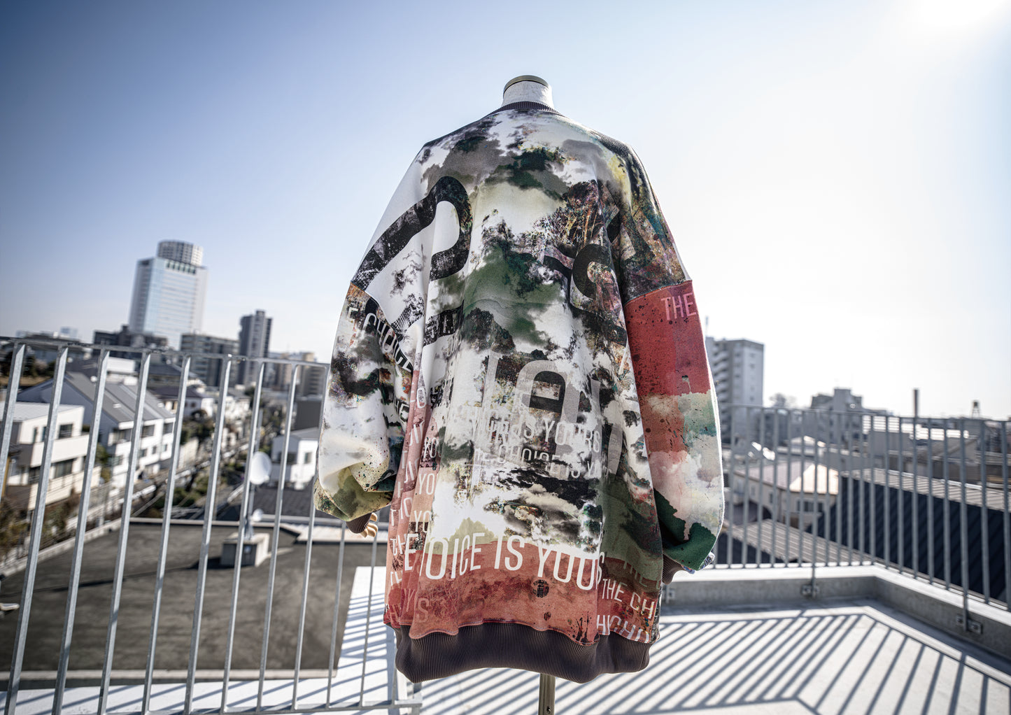 sweatshirt B
