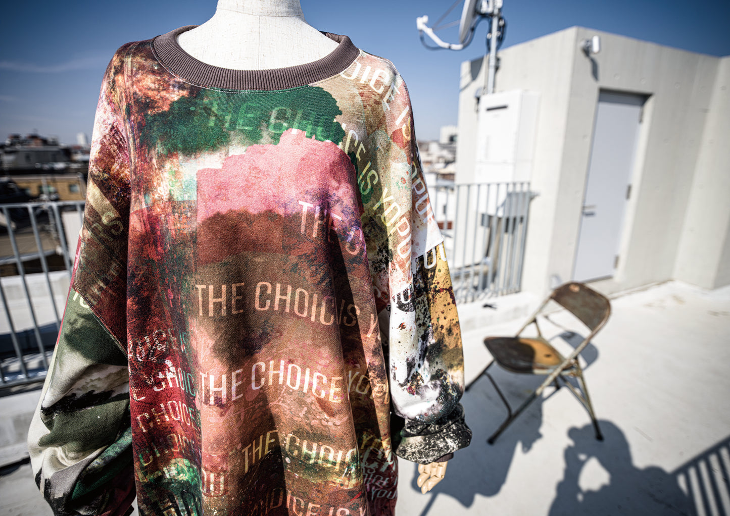 sweatshirt B